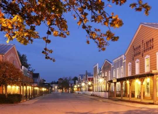 Hotel Cheyenne Disneyland